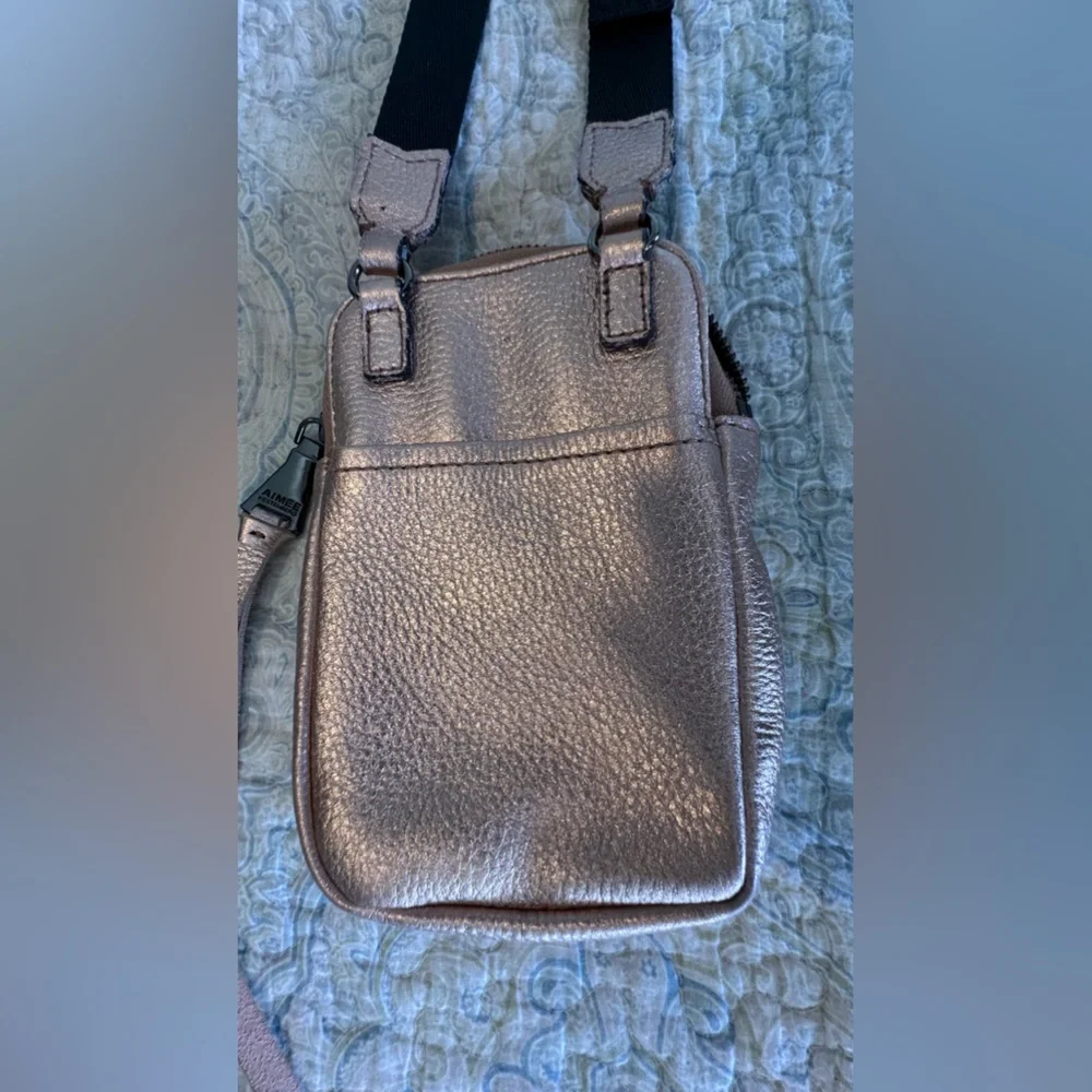 Aimee Kestenberg Just Saying Rose Gold Metallic Leather Crossbody Phone Bag